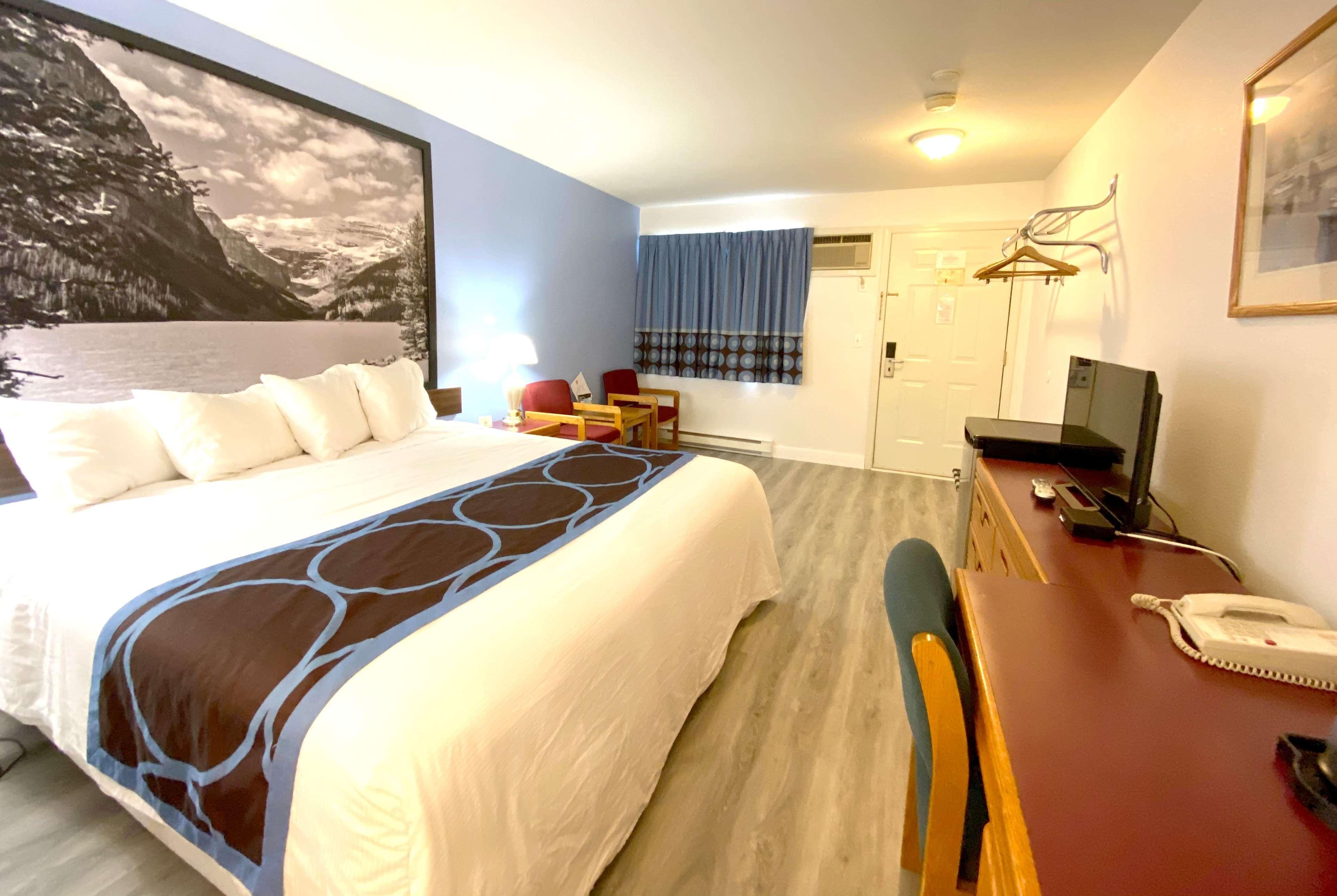 Hotel Super 8 By Wyndham Sicamous Zewnętrze zdjęcie