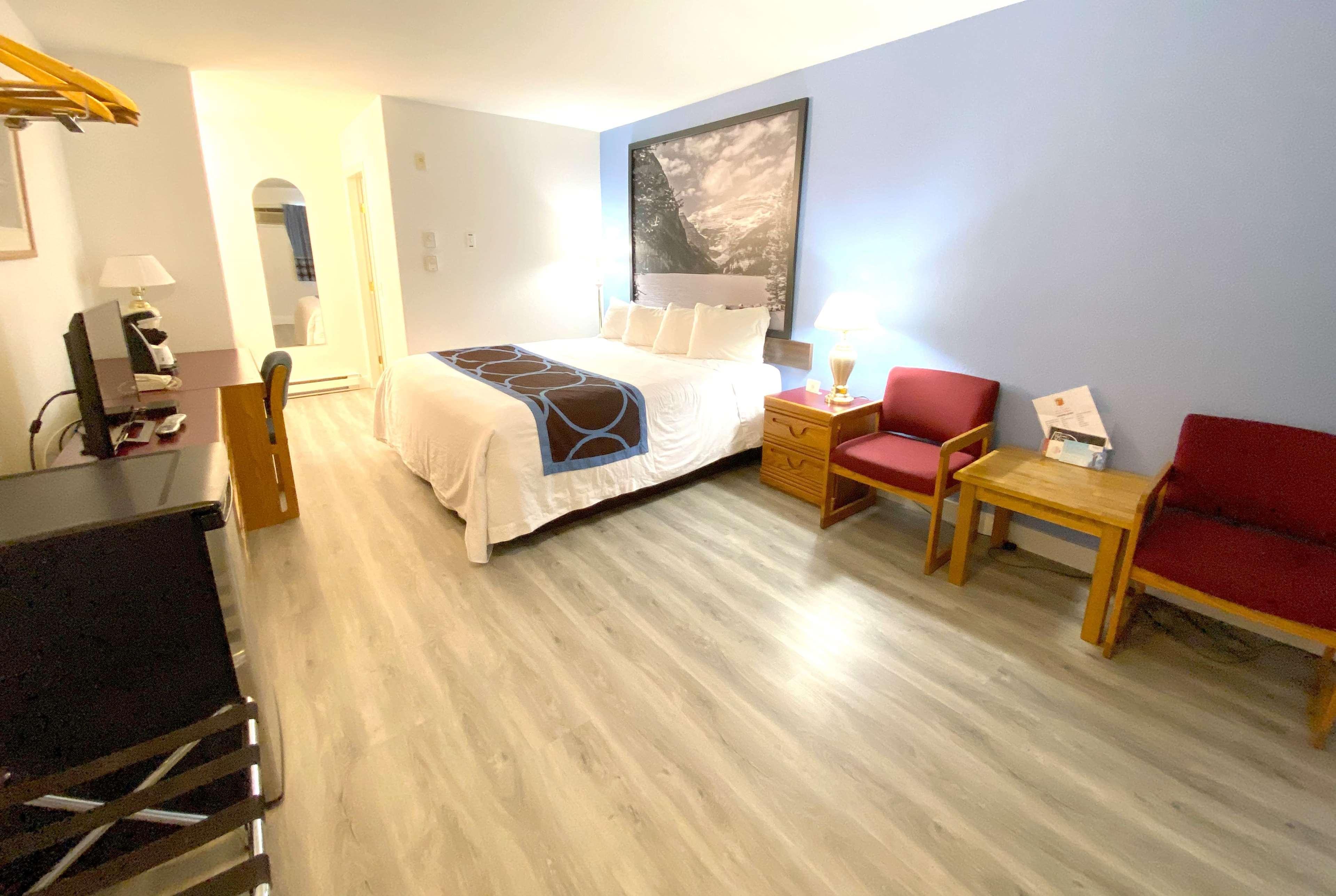 Hotel Super 8 By Wyndham Sicamous Zewnętrze zdjęcie