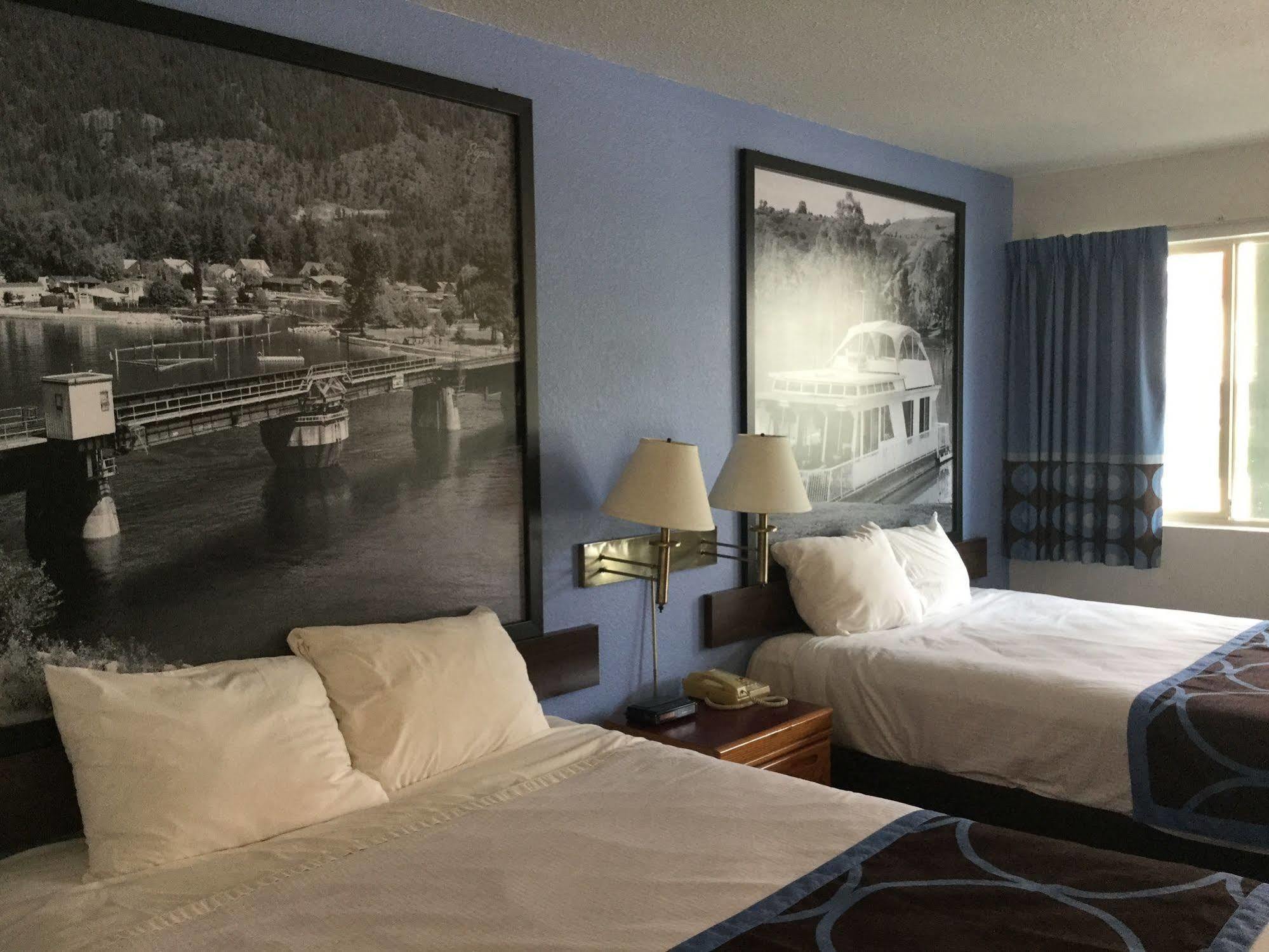 Hotel Super 8 By Wyndham Sicamous Zewnętrze zdjęcie