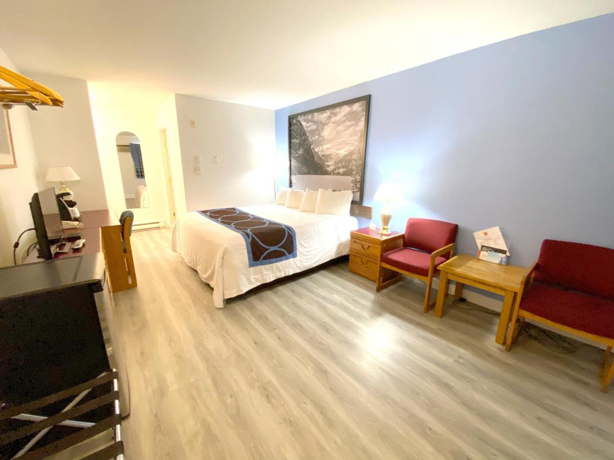 Hotel Super 8 By Wyndham Sicamous Zewnętrze zdjęcie